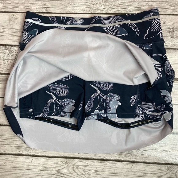 Athleta Womens Skort  Floral Sonic - Picture 7 of 13